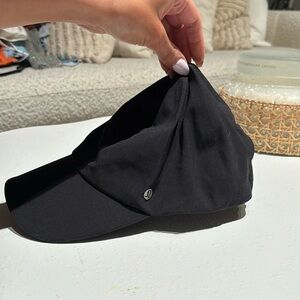 Lululelon baseball hat - never worn